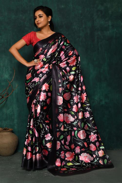 https://media.vinhemfashion.com/Images/Satinsagavol2SS043A1O5UIWCQE/image/